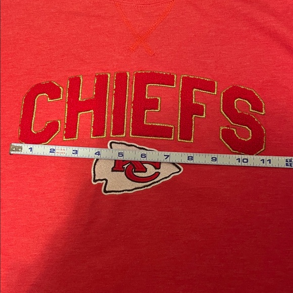 NFL Kansas City Chiefs Red Crew Neck Sweatshirt Embroidered Logo 🏈 | Size L - Picture 12 of 12